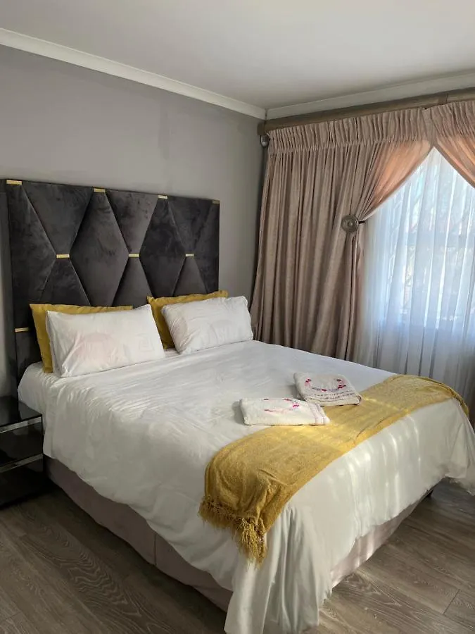 Self-Catering @Zalkin Villa Cape Town