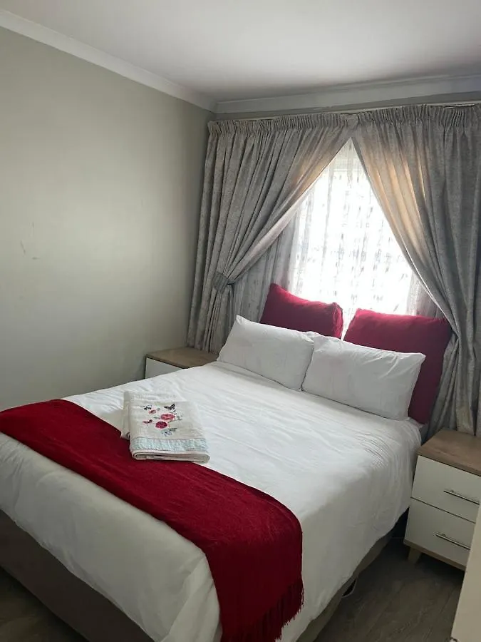 Holiday home Self-Catering @Zalkin Villa Cape Town